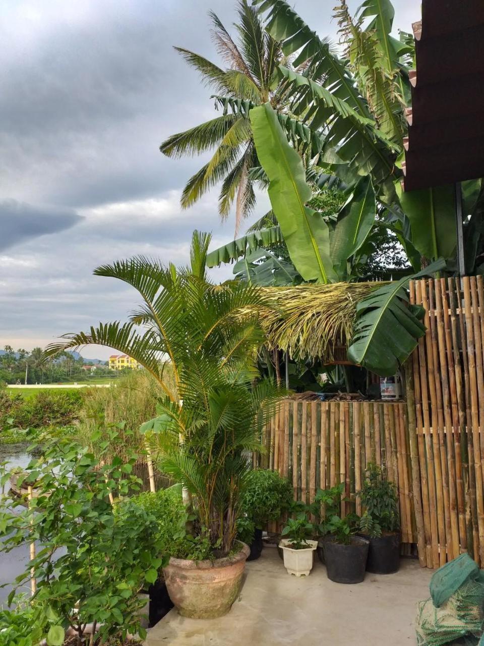 Gio Chieu Homestay - Riverside & Swimming Pool Hoi An Exterior photo